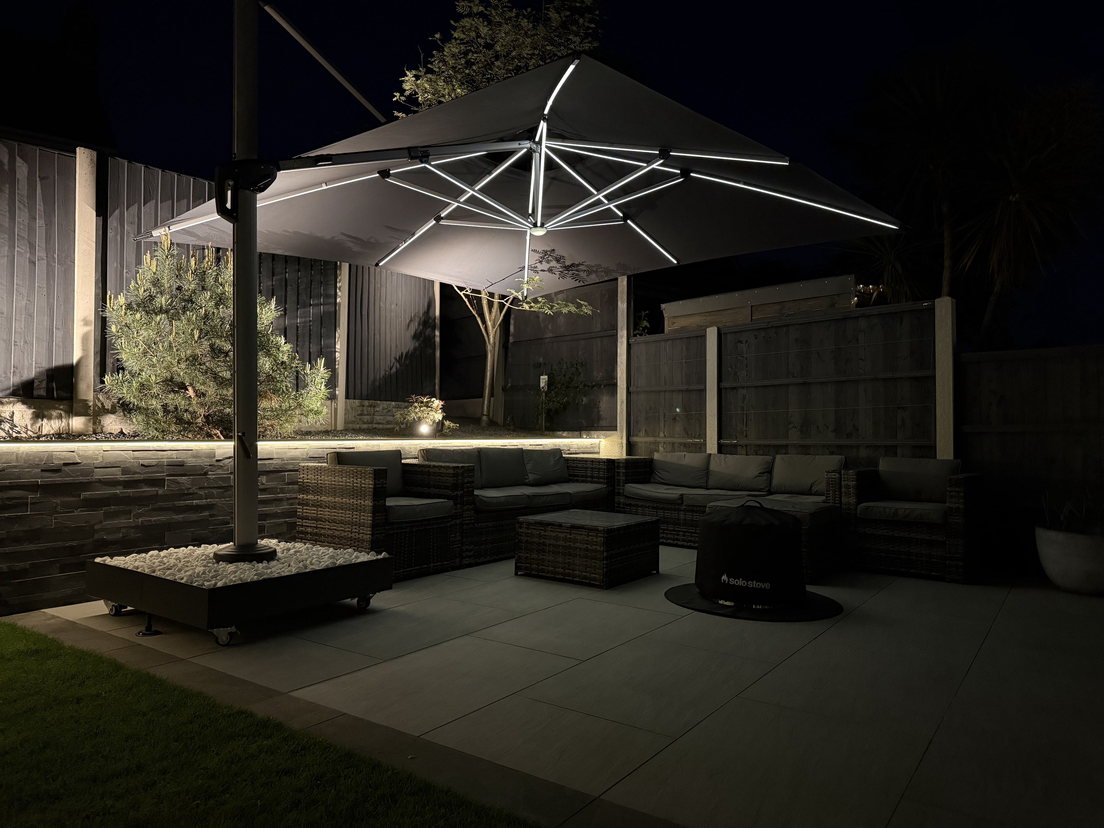 PURPLE LEAF 9x11.5 Ft Cantilever Umbrella Rectangle Outdoor Patio Umbrella Large Offset Hanging Umbrella Aluminum Umbrella with 360°Rotation Adjustable Garden Pool Umbrella,Turquoise Blue