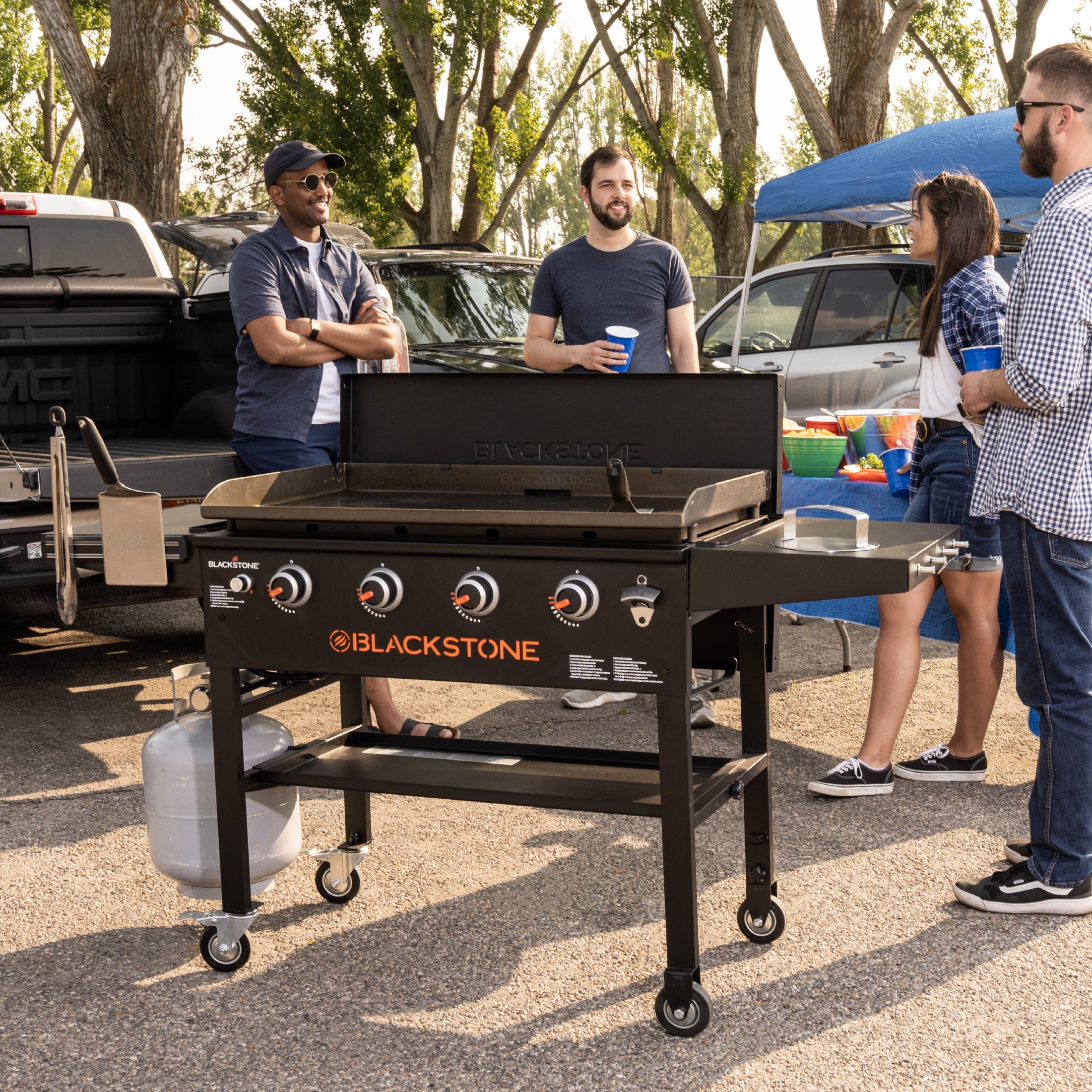 Blackstone Original Outdoor Griddle, 4-Burner 36 Flat Top Grill with Hard Cover, Black