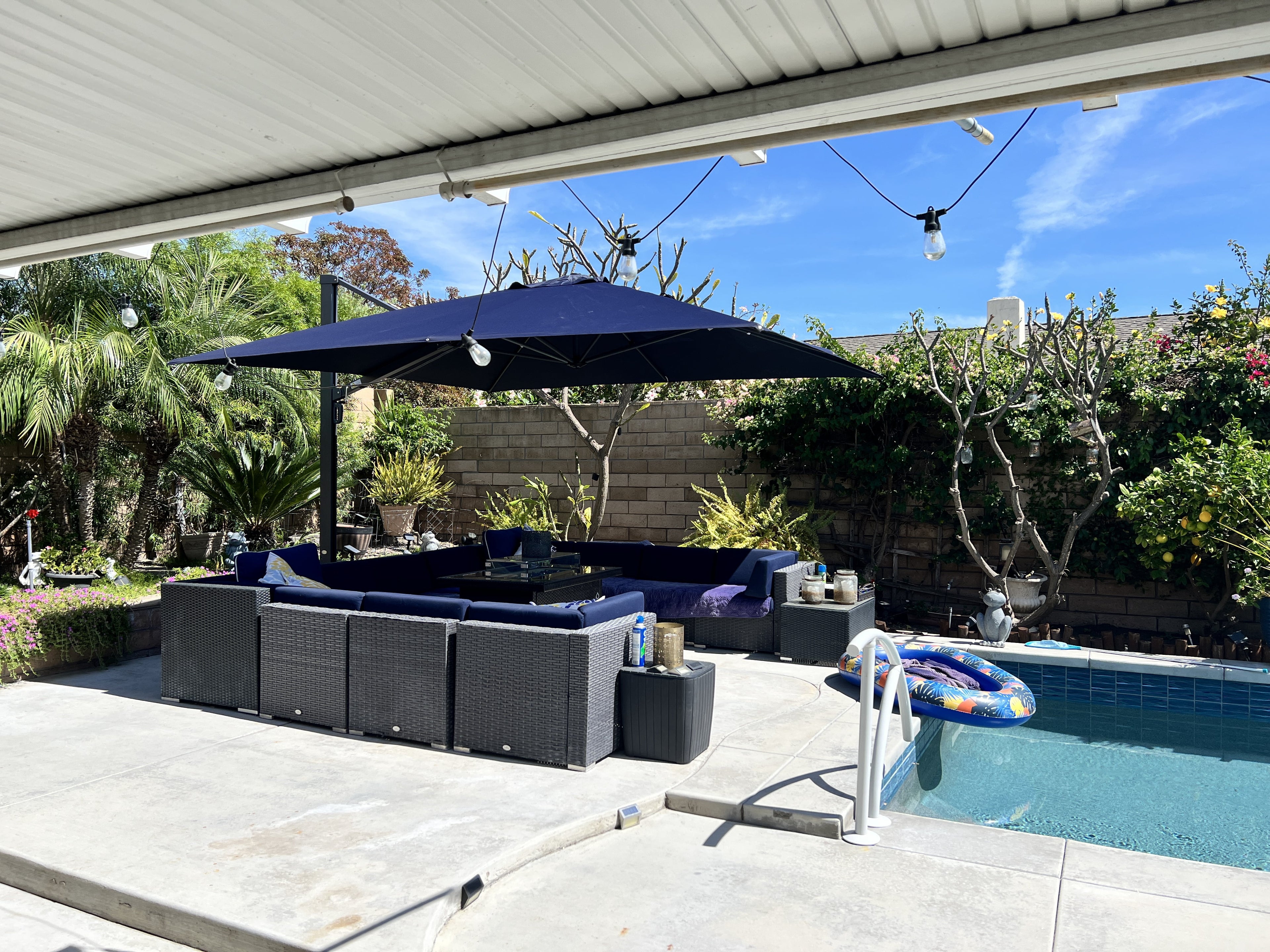 PURPLE LEAF 12 FT Outdoor Cantilever Umbrellas Square Aluminum Windproof Offset Umbrella with 360°Rotation Tilt Adjutable Garden Pool Large Patio Umbrella,Gray