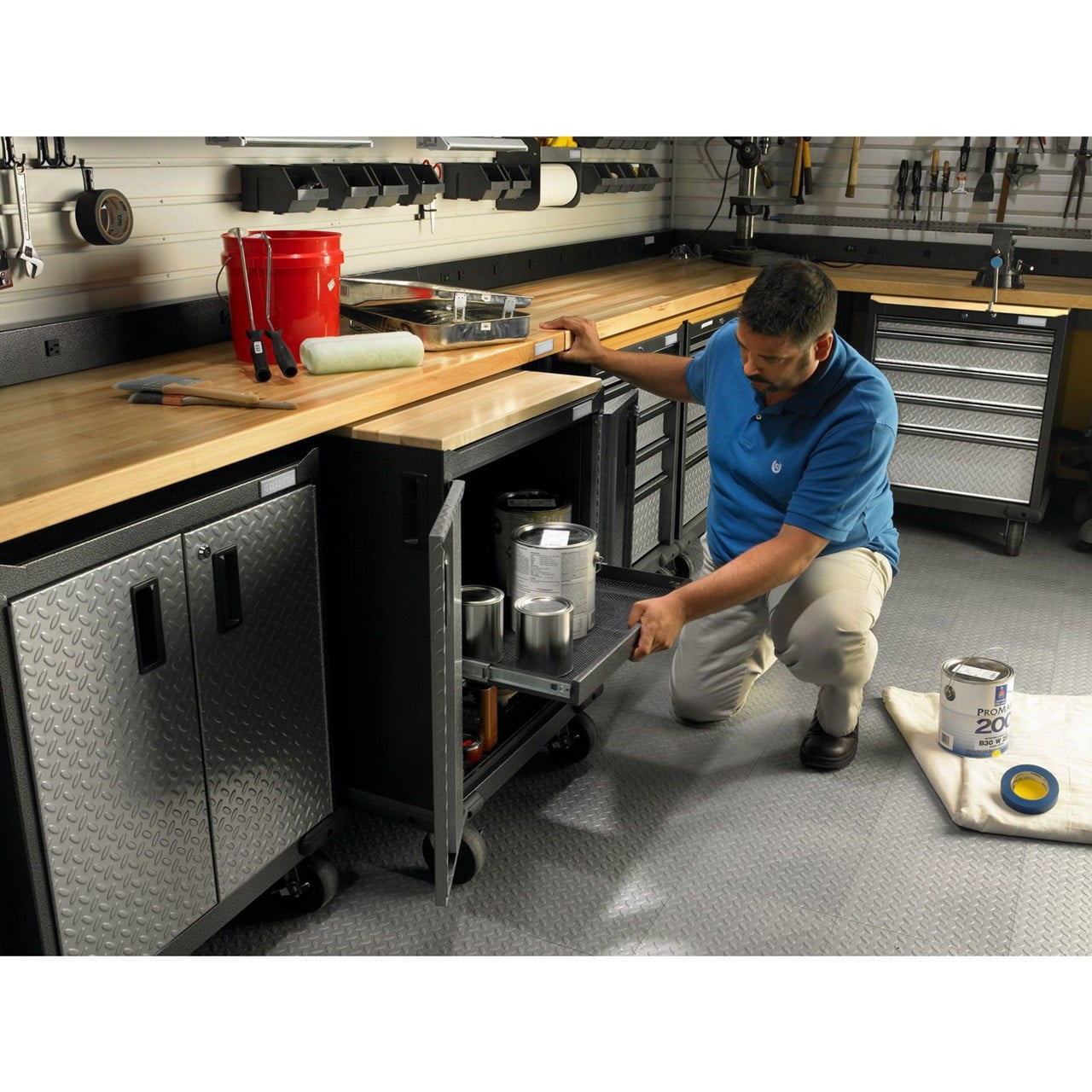 GLADIATOR 8' ADJUSTABLE HEIGHT HARDWOOD WORKBENCH