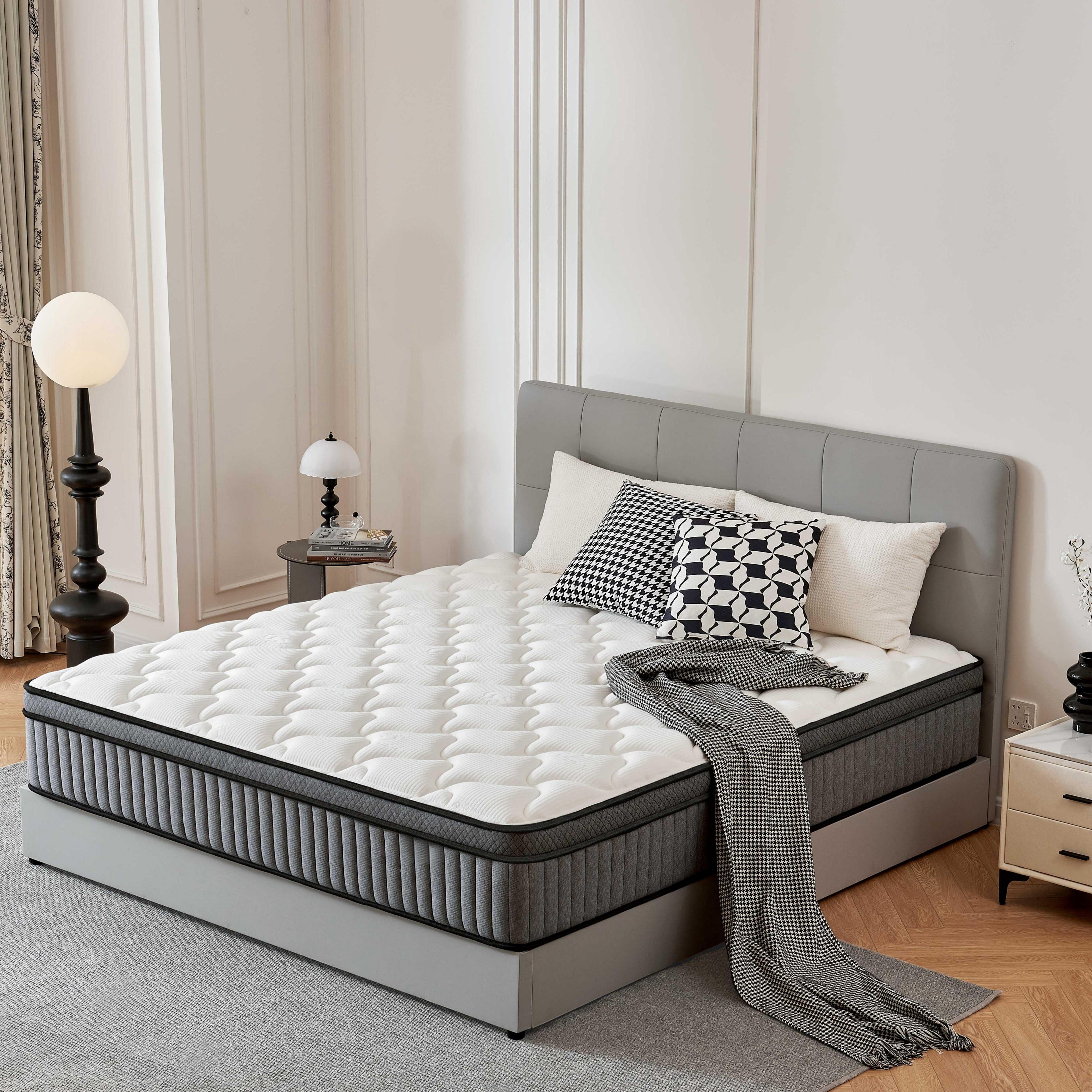 Giovanly 12 inch Queen Hybrid Mattress in a Box, Memory Foam and Individually Wrapped Pocket Coils, Medium Firm, Motion Isolation & Edge Support, Breathable Cooling, CertiPUR-US & OEKO-TEX Certified