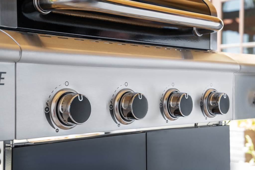 Nexgrill 4-Burner Dual Fuel Gas Grill with Side Burner and Griddle Insert, 627 SQ In Total Cooking Space, 59,000 BTUs Output, BBQ Grill Perfect for Outdoor Gatherings - 720-0958HE