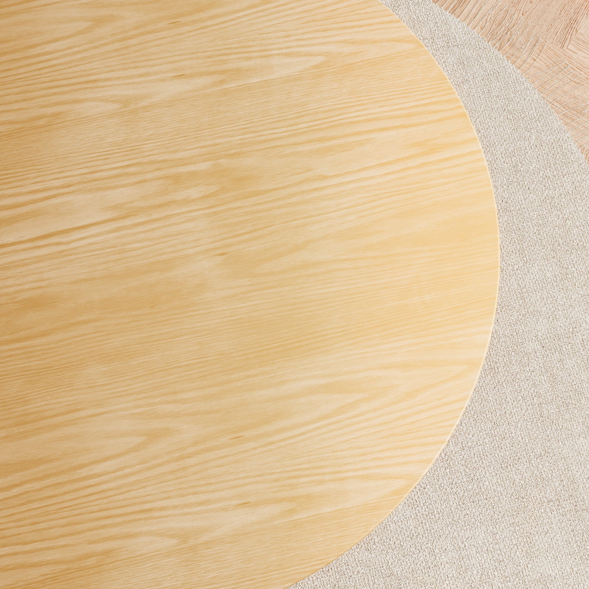 Rophefx 35.4 Solid Wood Round Dining Table with Handcrafted Relief Pedestal,Circle Dining Table,Natural