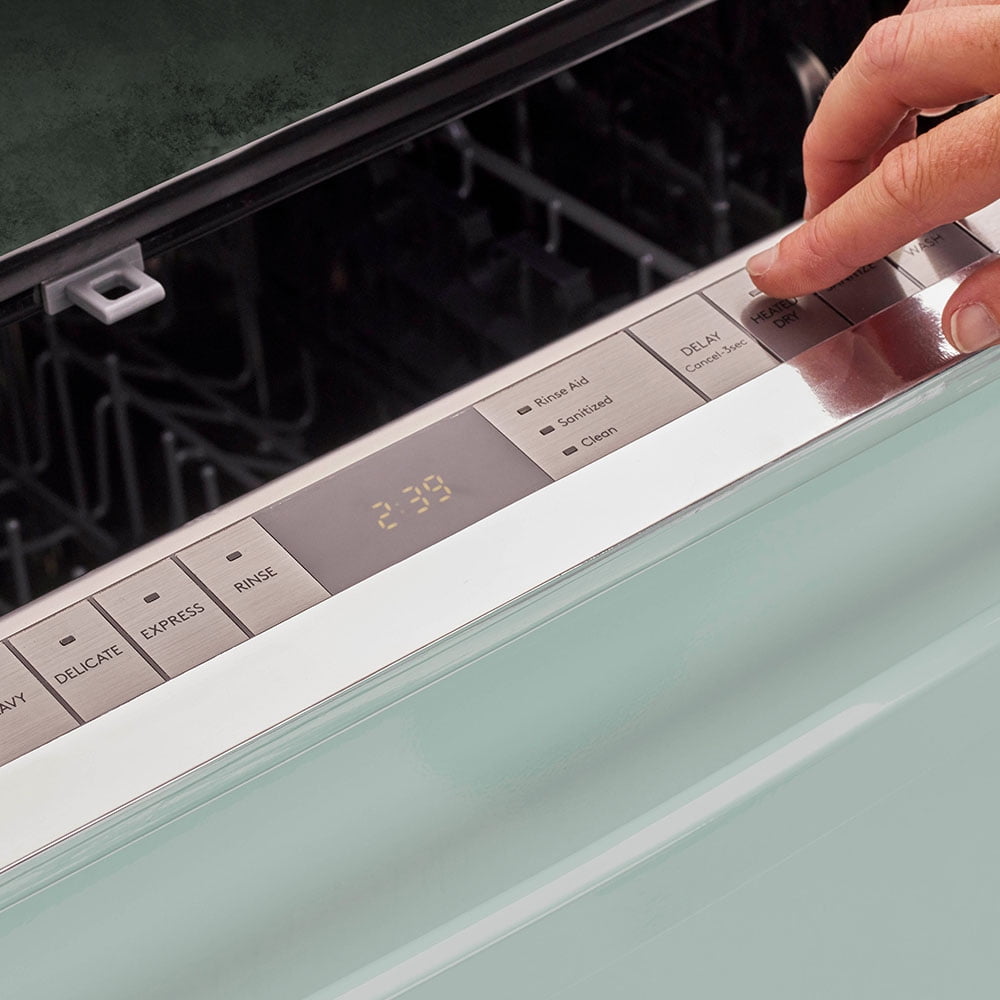 Unique Appliances Classic Retro Built-in Dishwasher