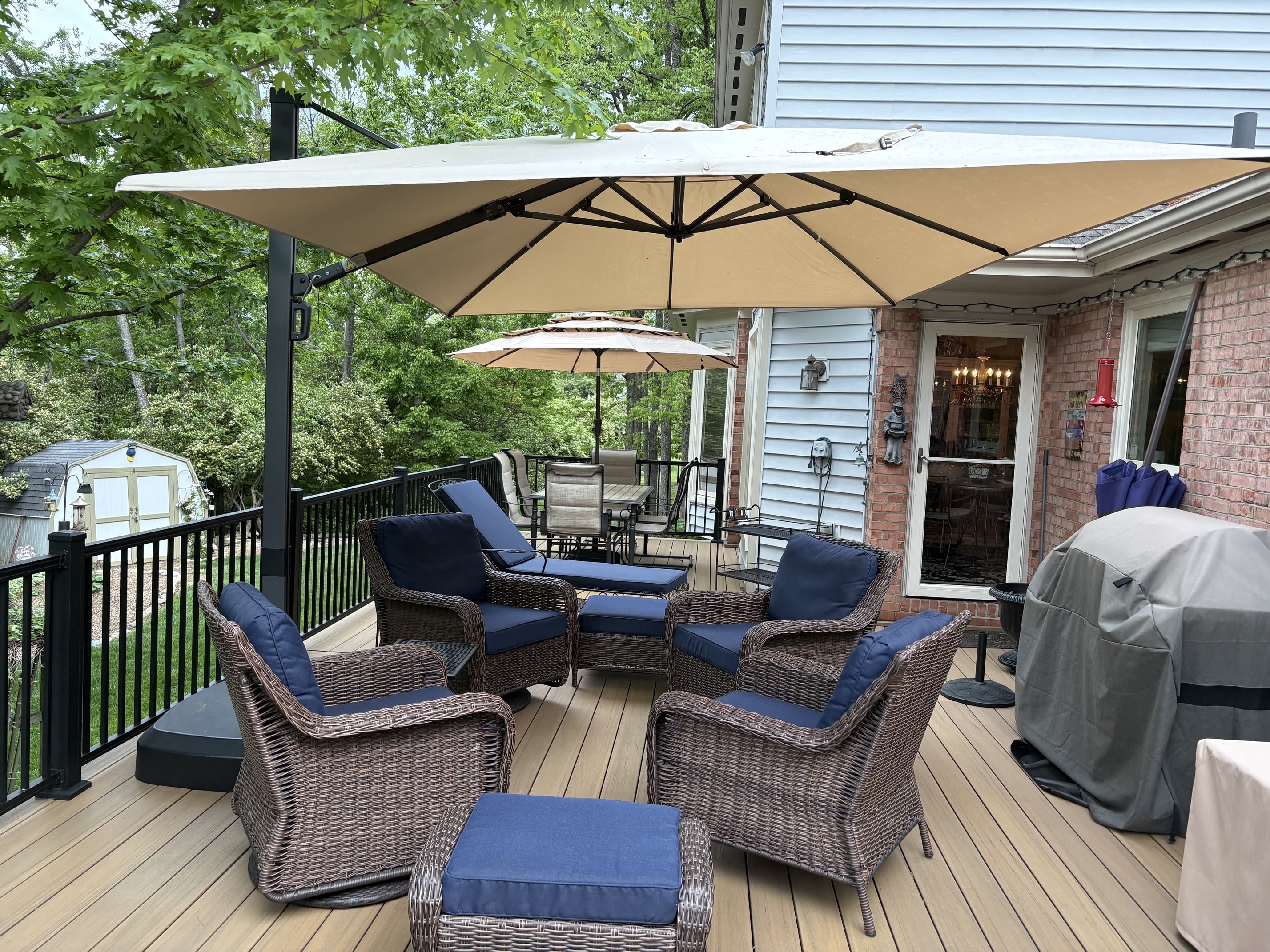 PURPLE LEAF 12 FT Outdoor Cantilever Umbrellas Square Aluminum Windproof Offset Umbrella with 360°Rotation Tilt Adjutable Garden Pool Large Patio Umbrella,Gray
